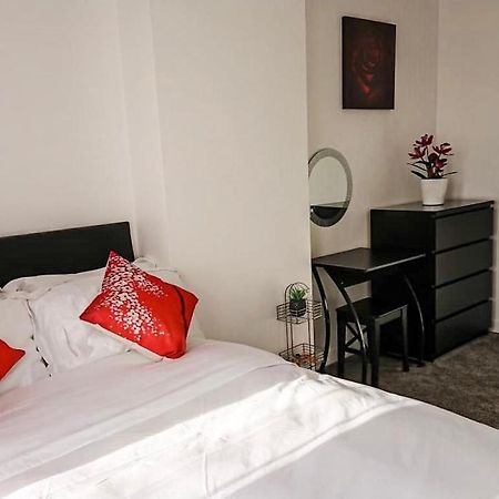 Carnock Road Apartment - Silverburn Shopping Centre Glasgow Dış mekan fotoğraf