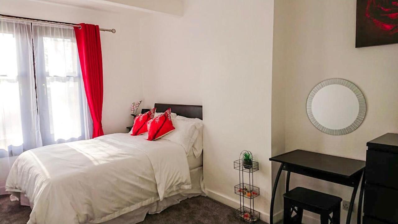 Carnock Road Apartment - Silverburn Shopping Centre Glasgow Dış mekan fotoğraf