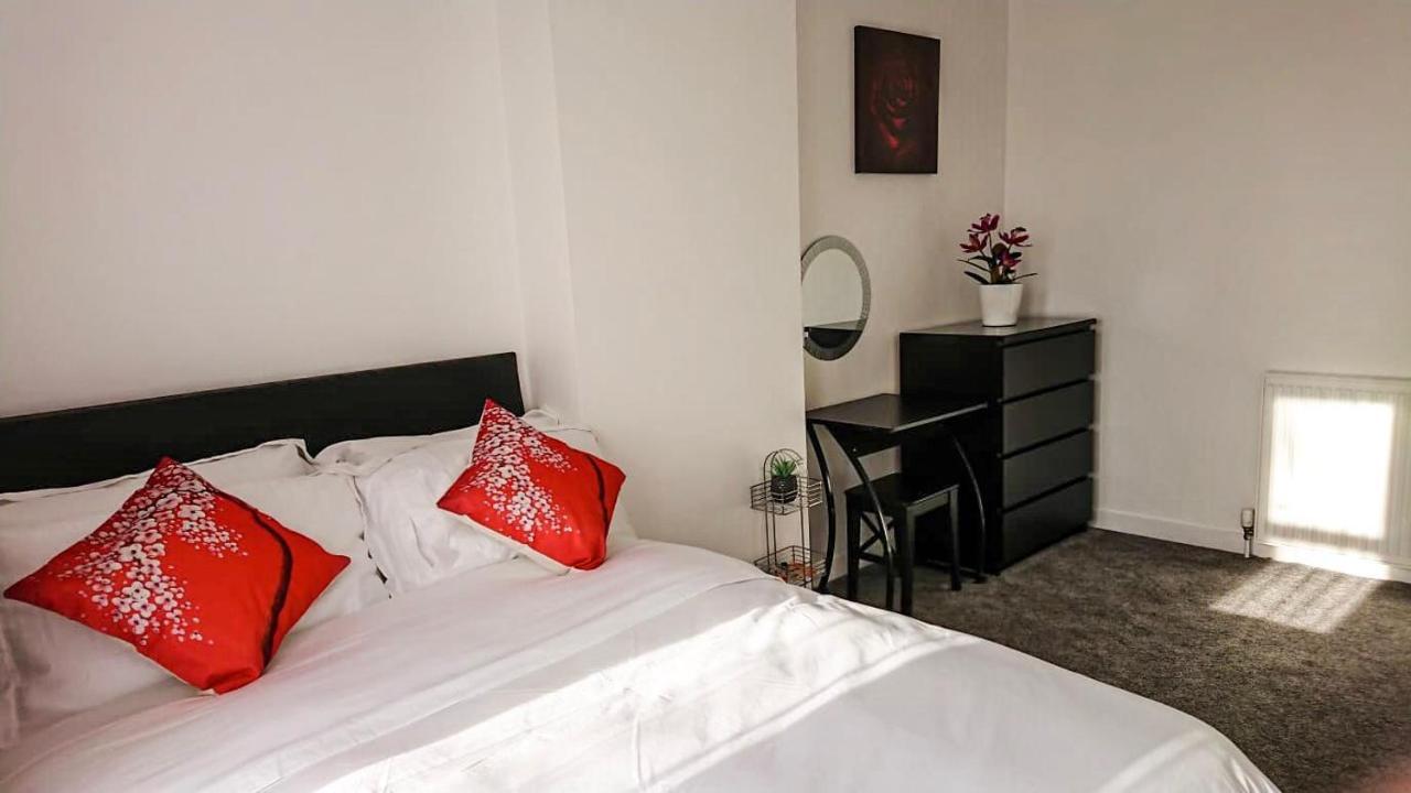 Carnock Road Apartment - Silverburn Shopping Centre Glasgow Dış mekan fotoğraf