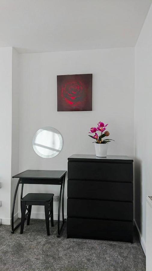 Carnock Road Apartment - Silverburn Shopping Centre Glasgow Dış mekan fotoğraf